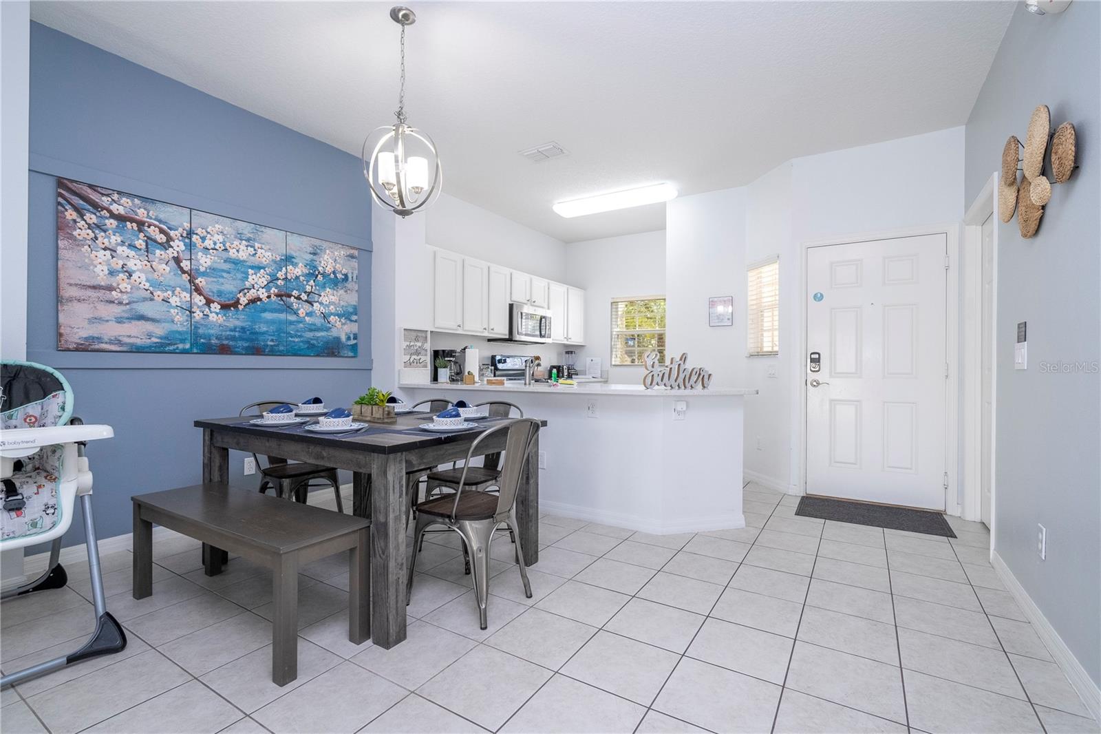 1120 Las Fuentes Drive, FL