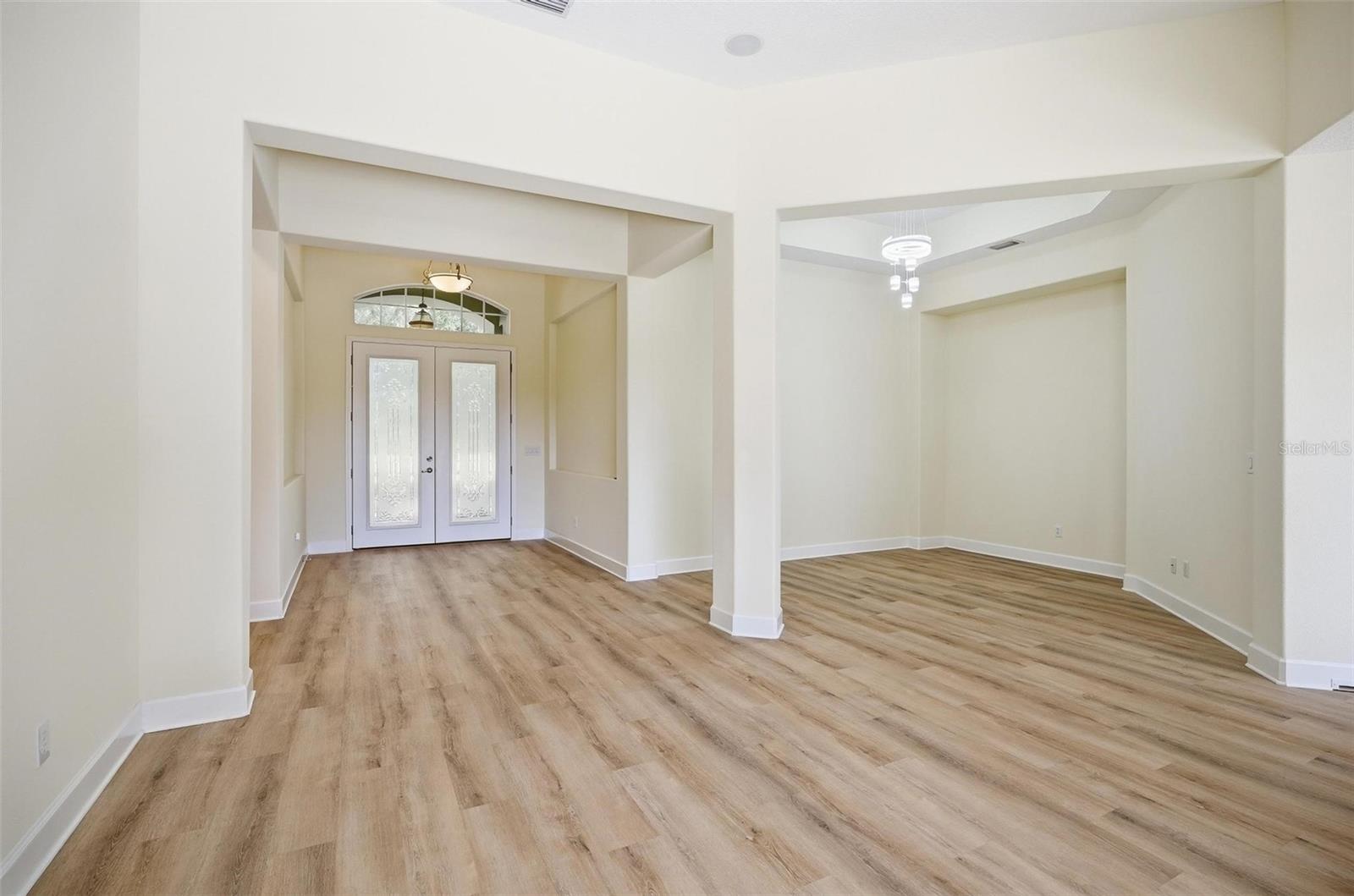 4 Village Parkway, FL