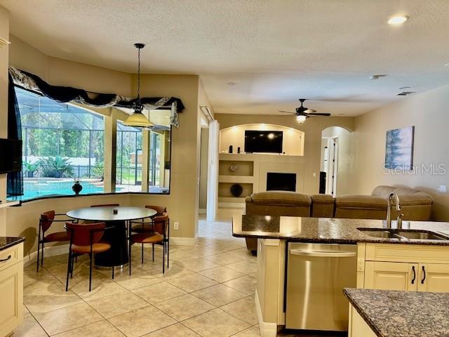 22444 Oakville Drive, FL