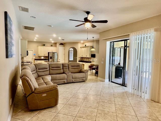 22444 Oakville Drive, FL