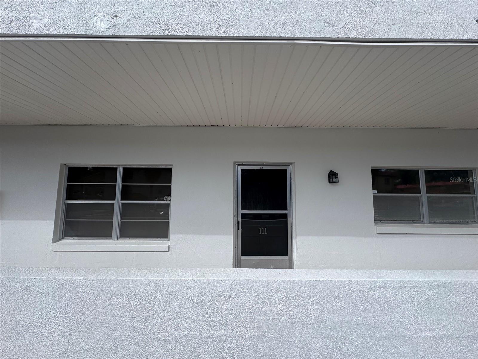 100 El Camino Drive, FL