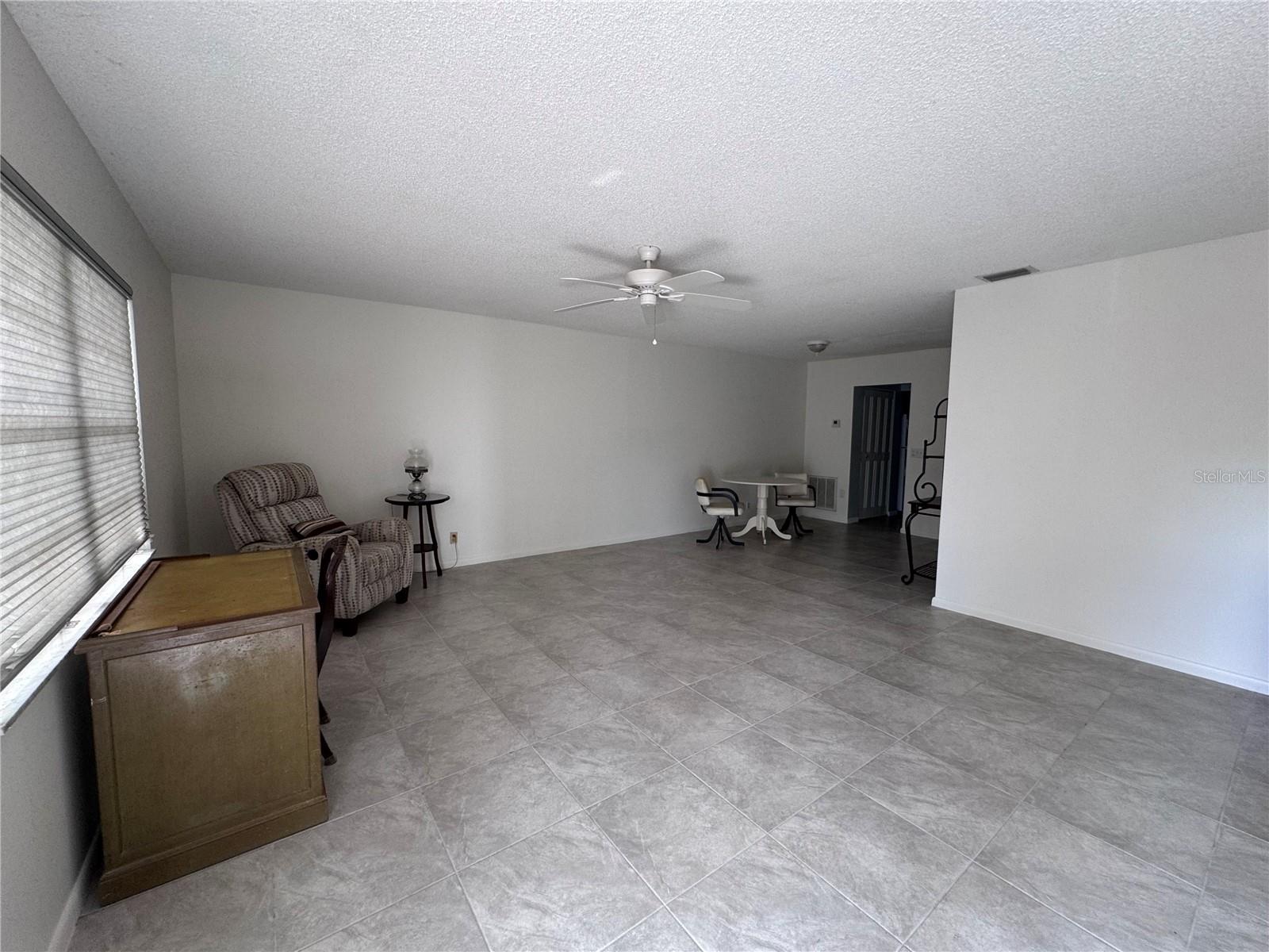 100 El Camino Drive, FL