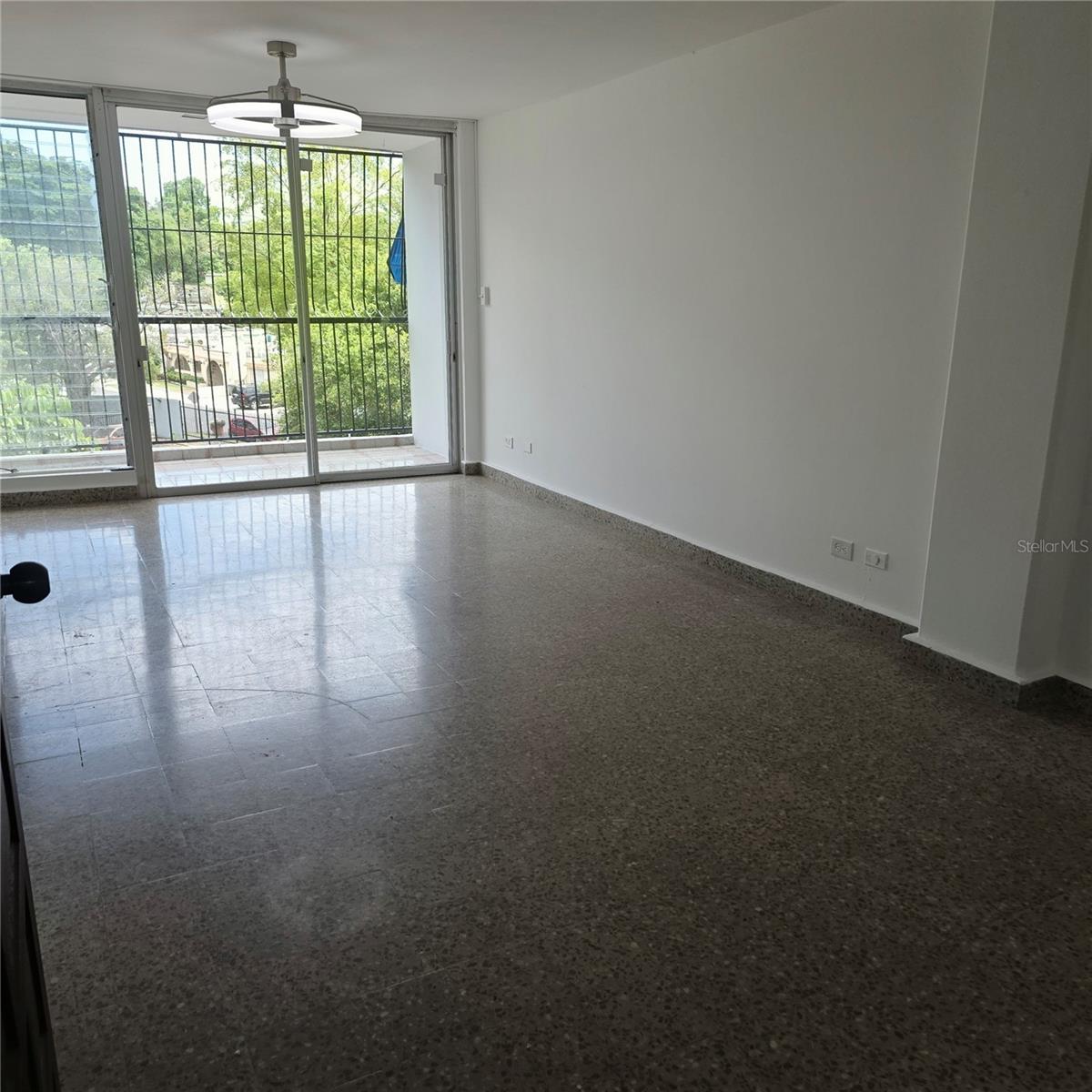 424 Calle Ensenada, PR