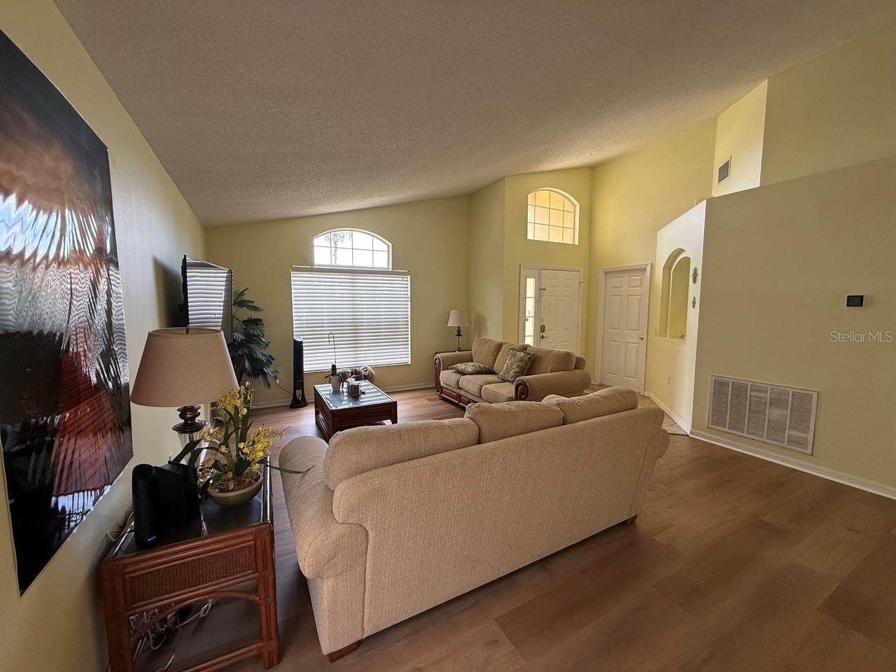 318 Langham Drive, FL