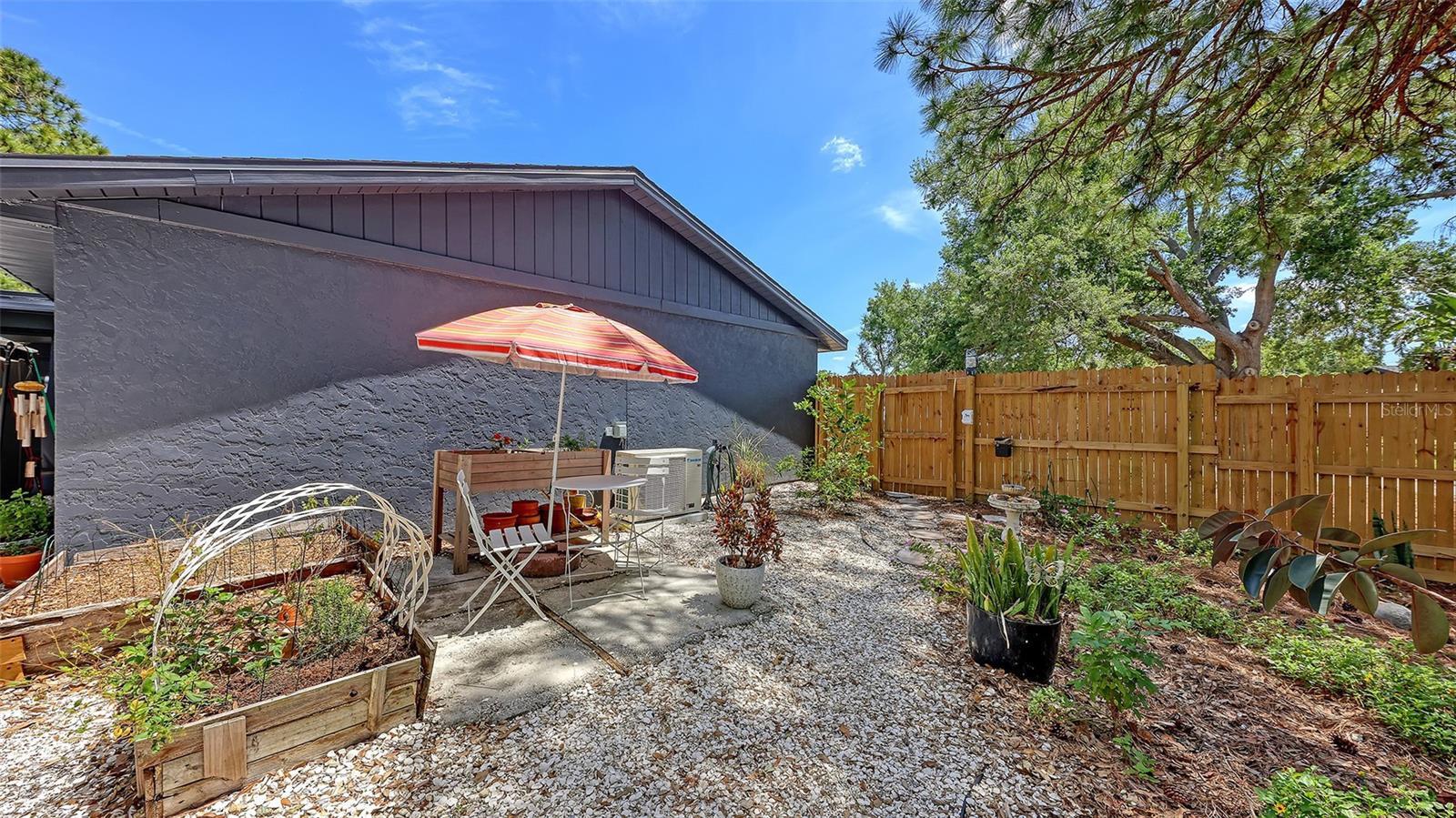 2243 Lockwood Meadows Drive, FL