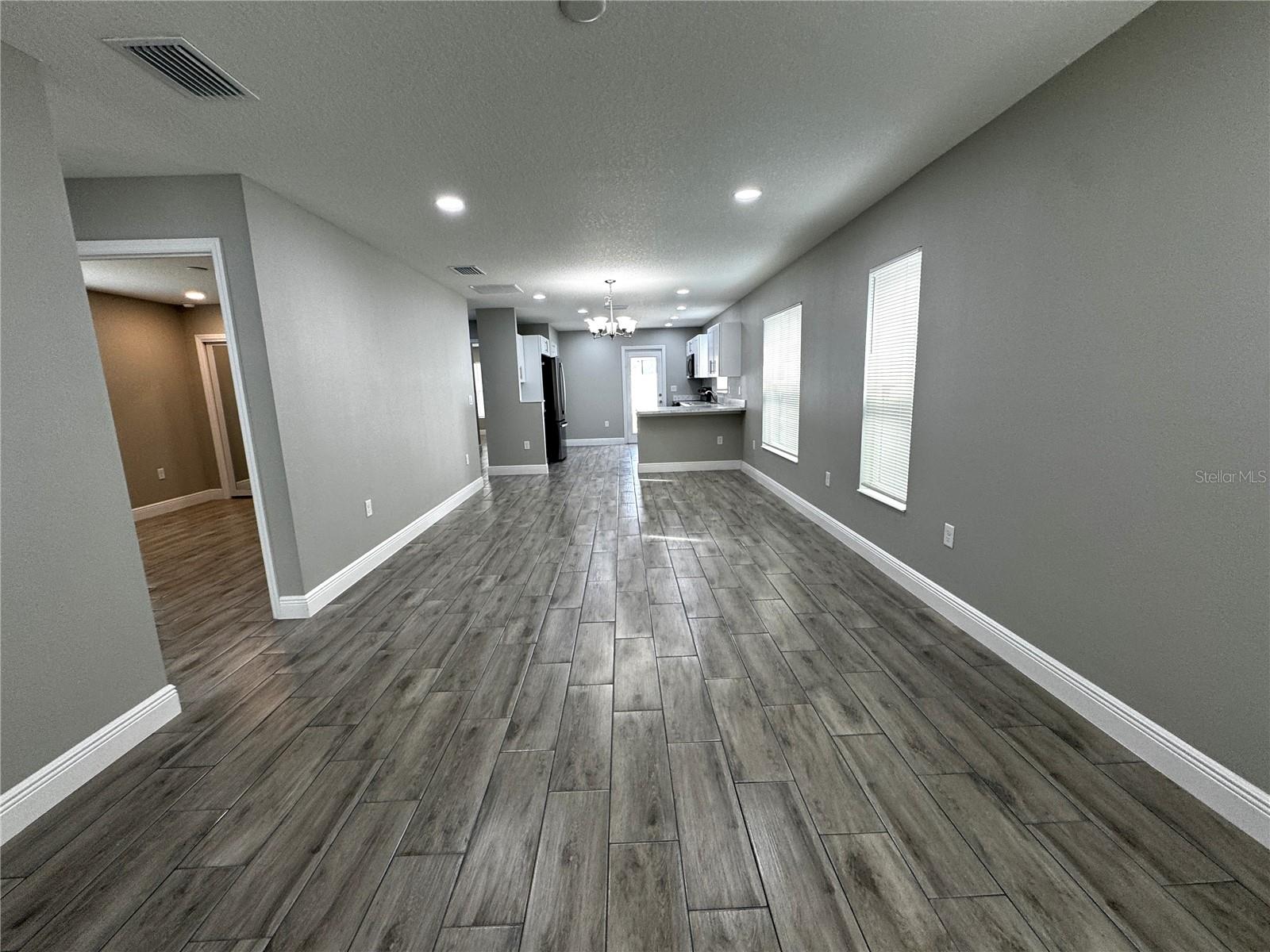 5 Olive Place, FL