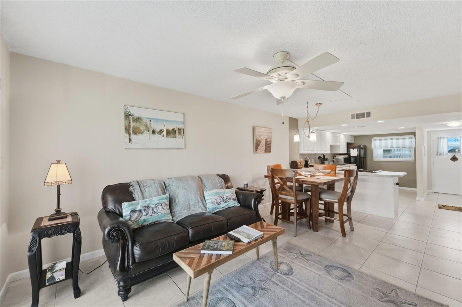 325 Causeway, FL