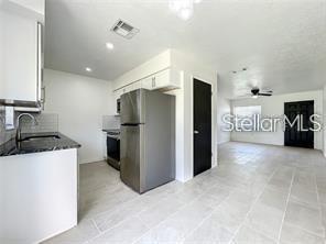 5024 Washington Street, FL