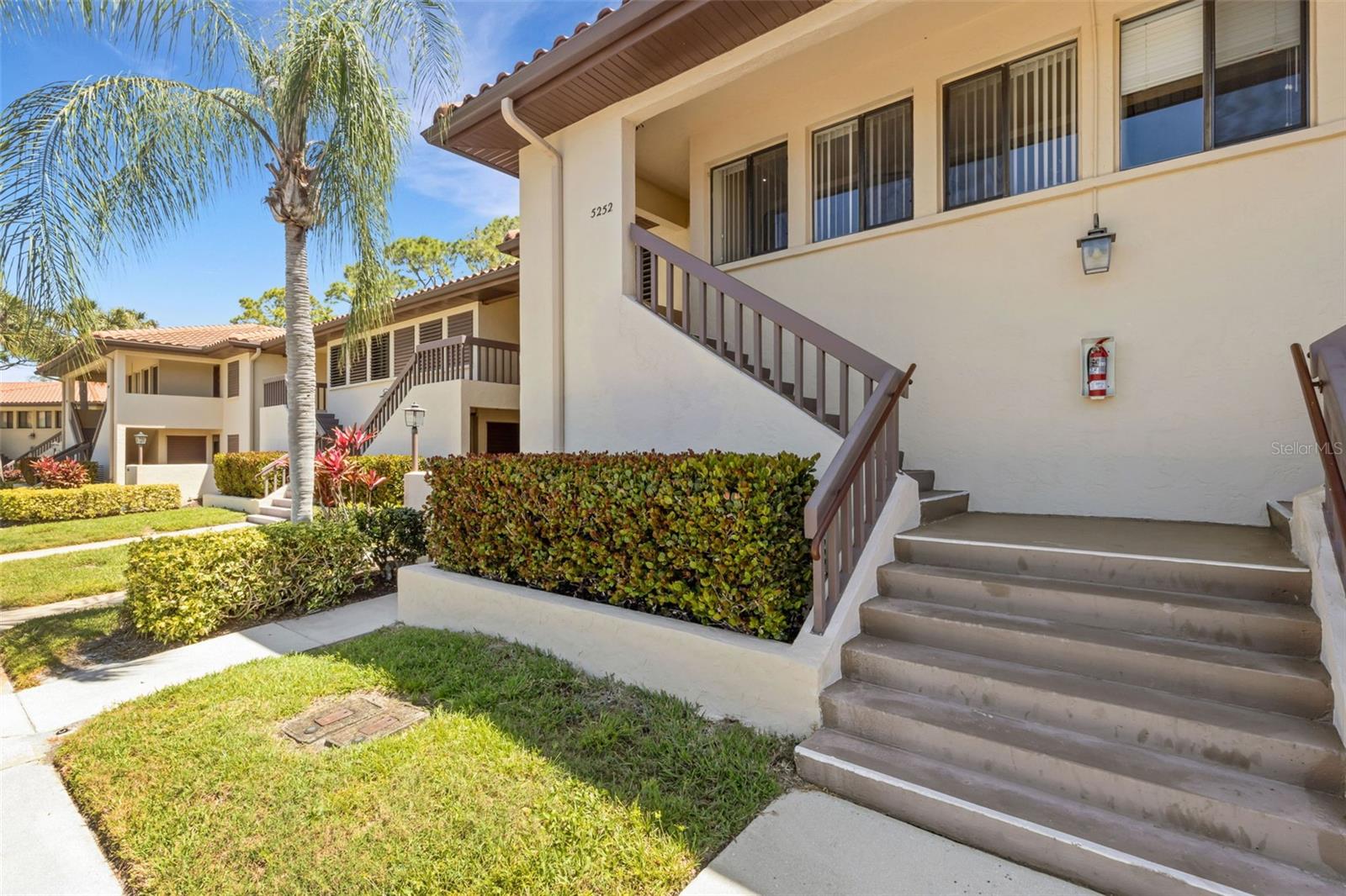 5252 Lake Village Drive, FL