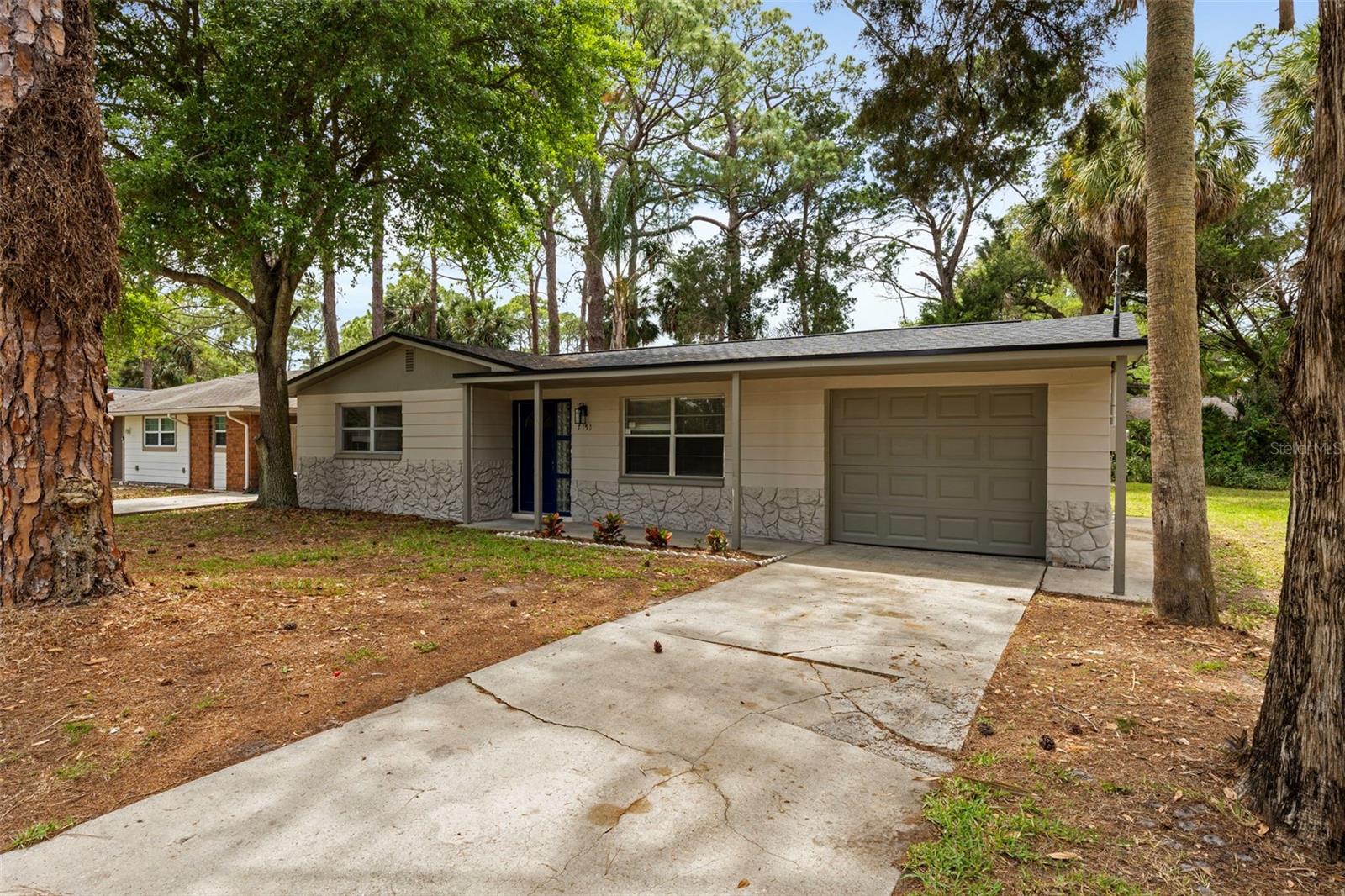 7151 Pinewood Drive, FL