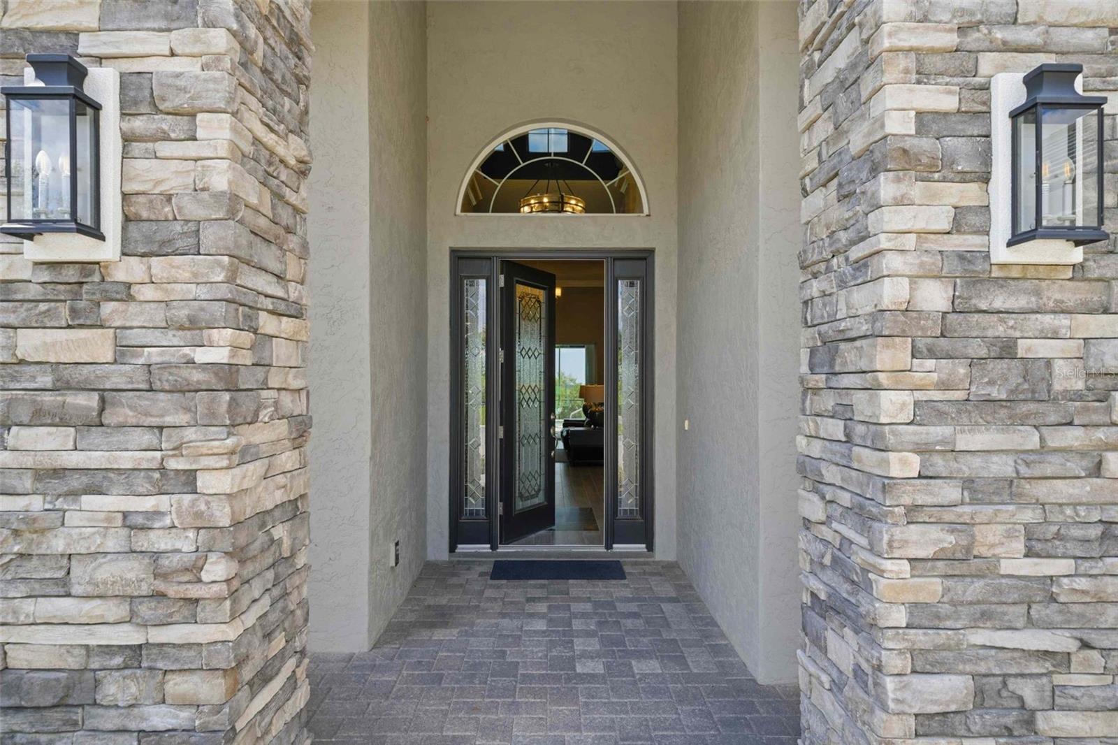 2210 Peakview Loop, FL