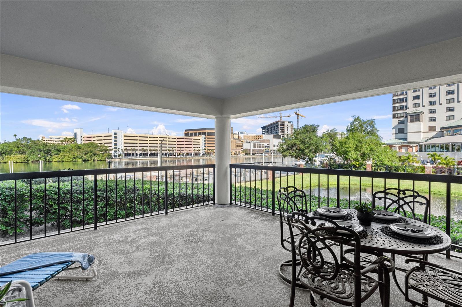 707 Seddon Cove Way, FL