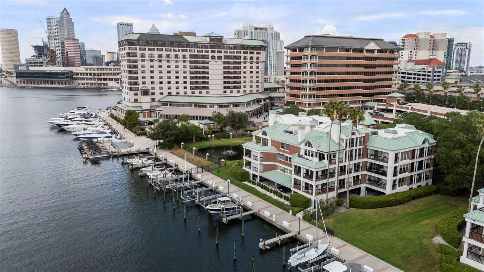 707 Seddon Cove Way, FL