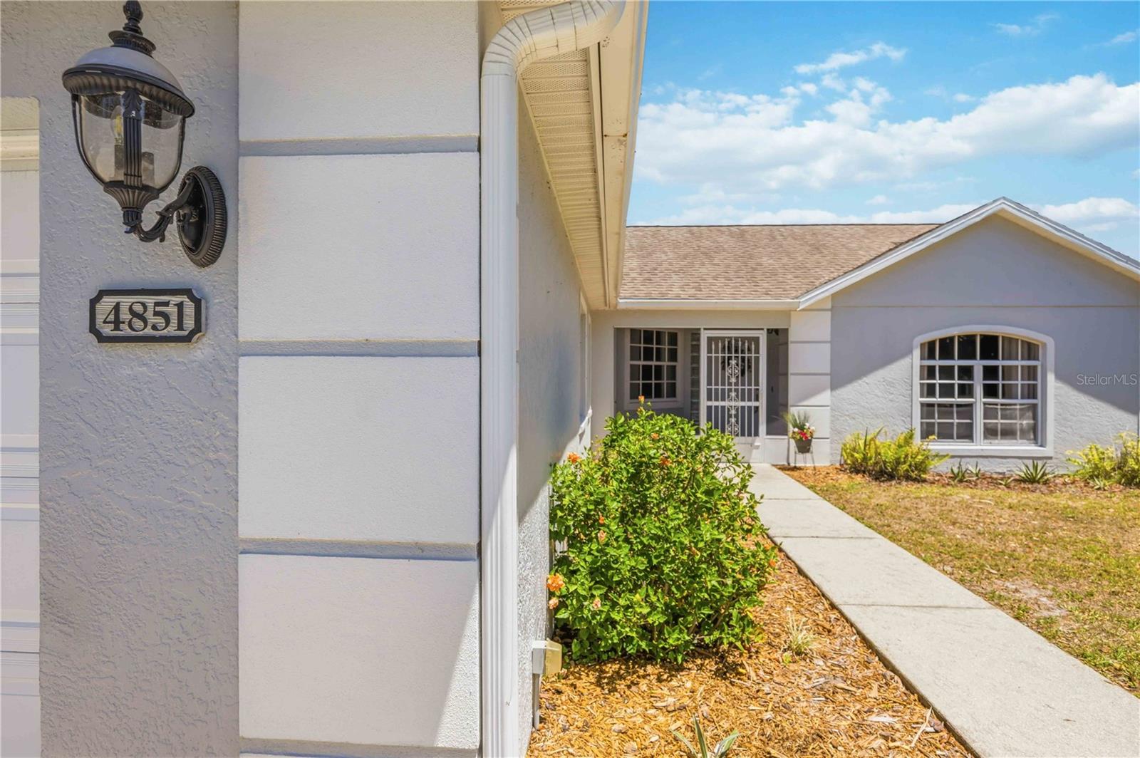 4851 Hamlets Grove Drive, FL