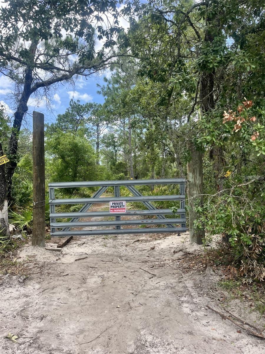 10128 Suncoast Boulevard, FL