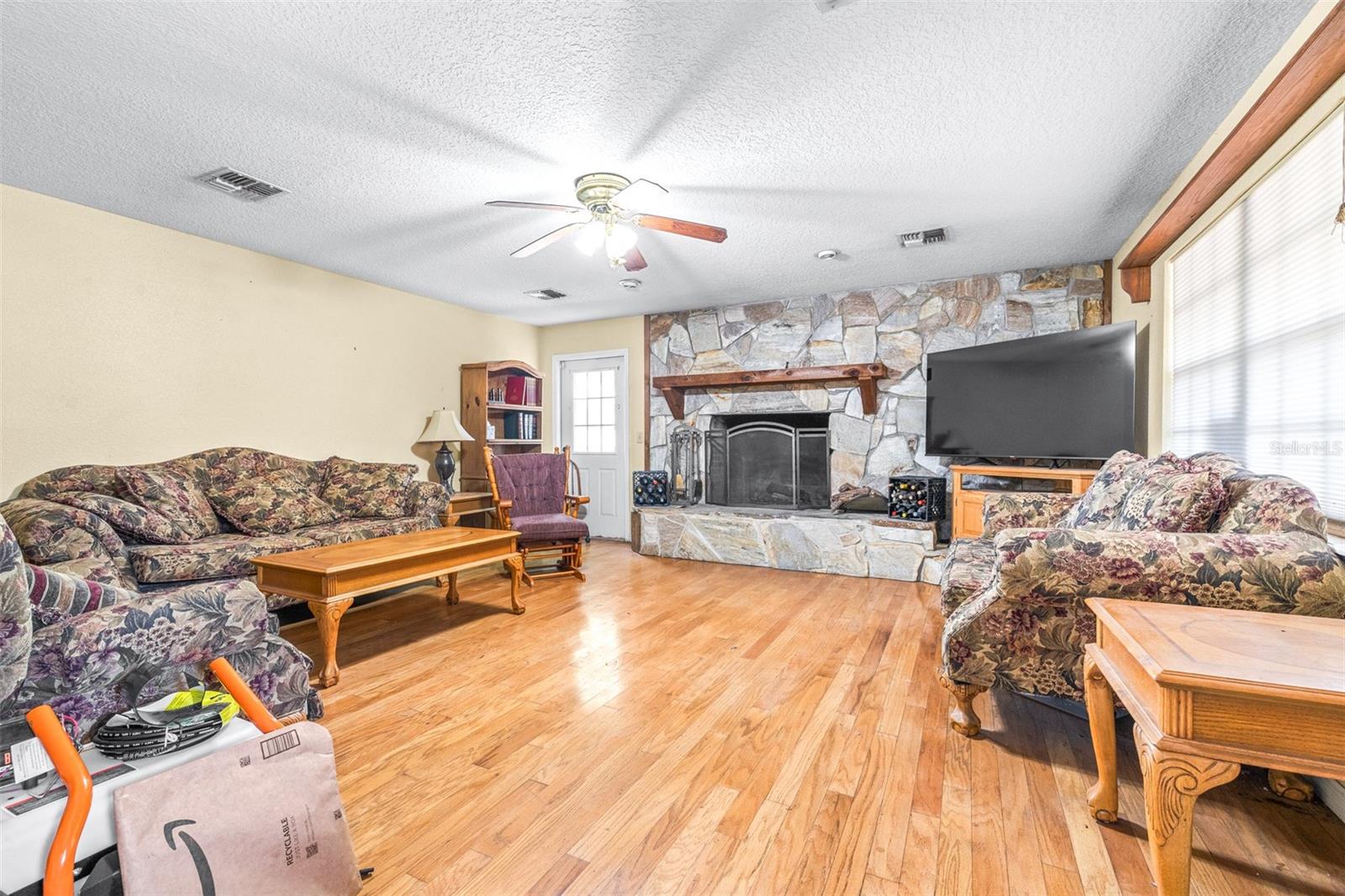 954 Odoniel Drive, FL