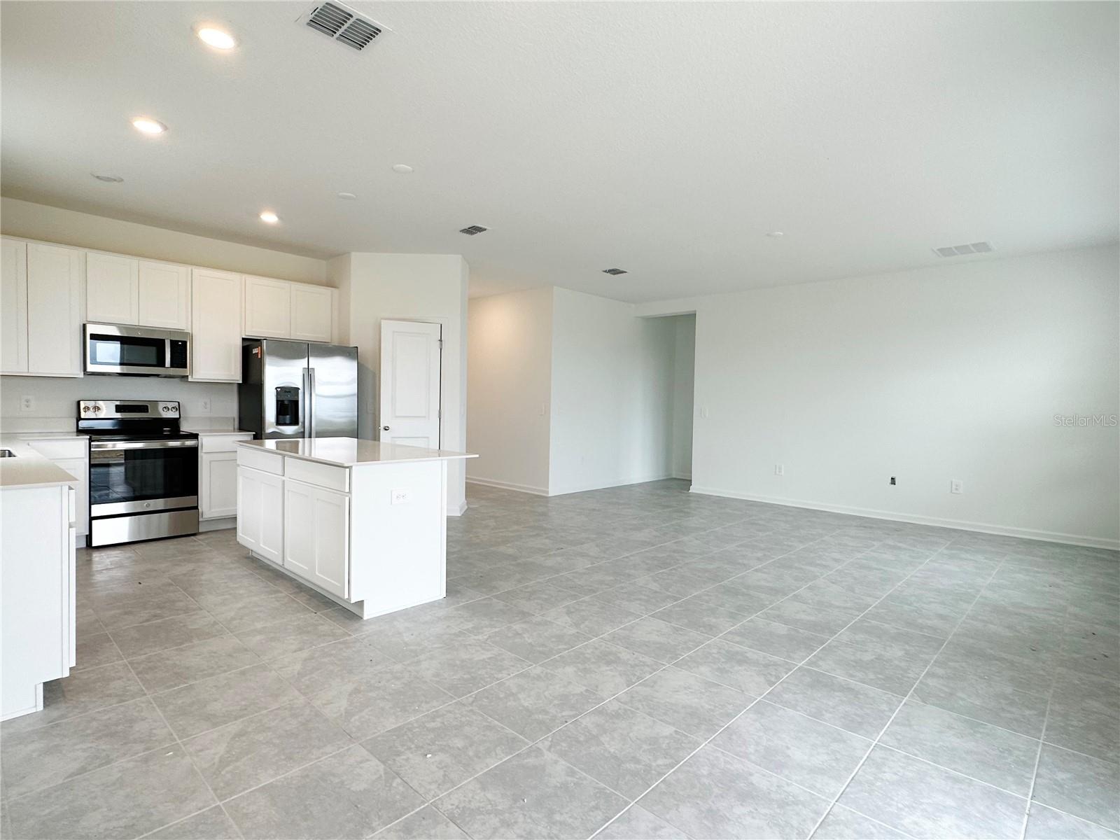 700 Daring Drive, FL