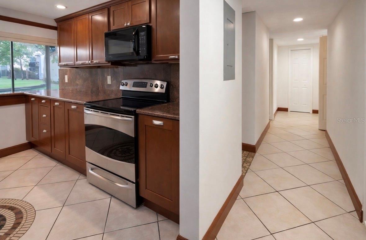 4407 Semoran Boulevard, FL