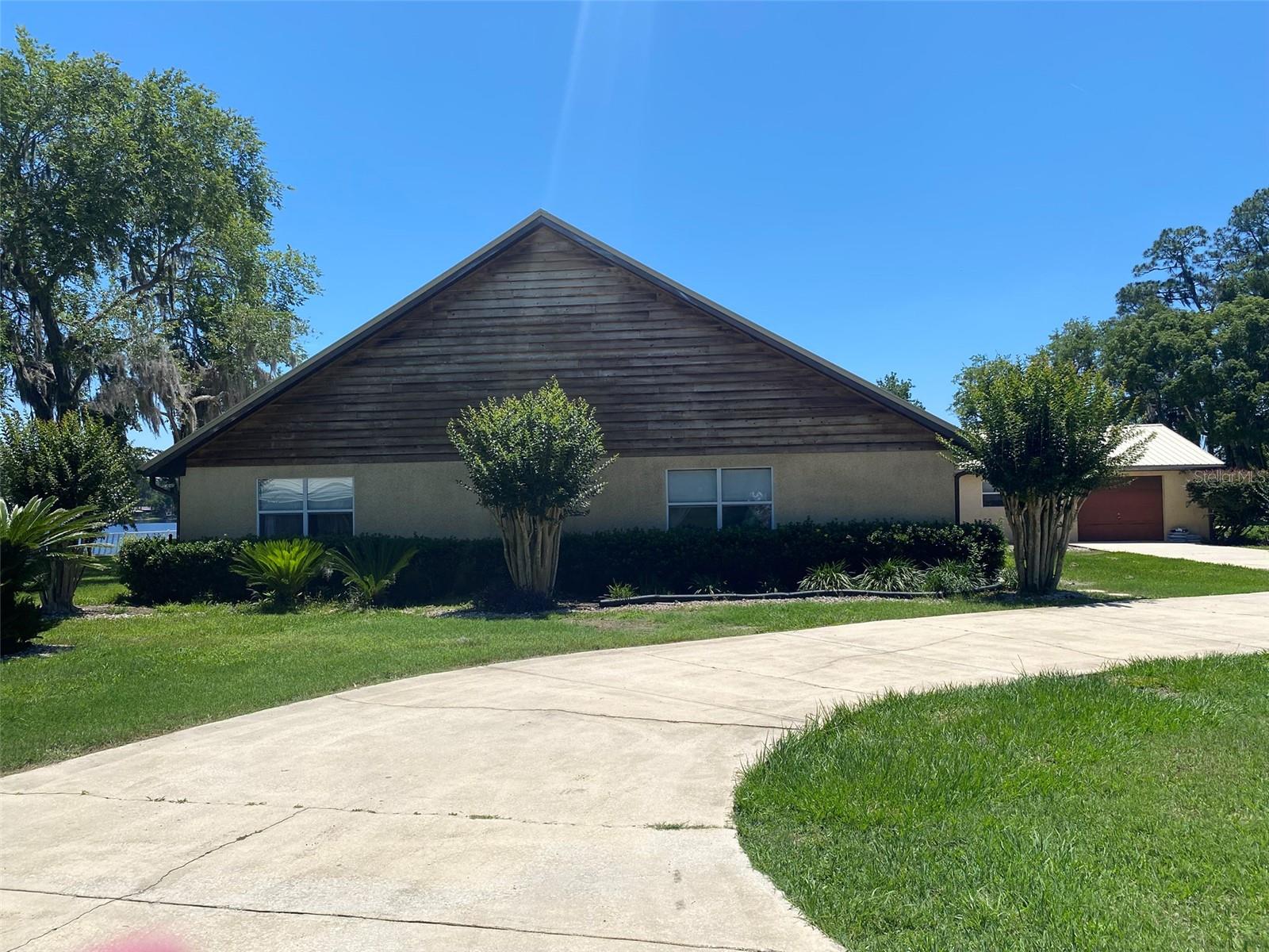 229 Lake Ida Point Drive, FL