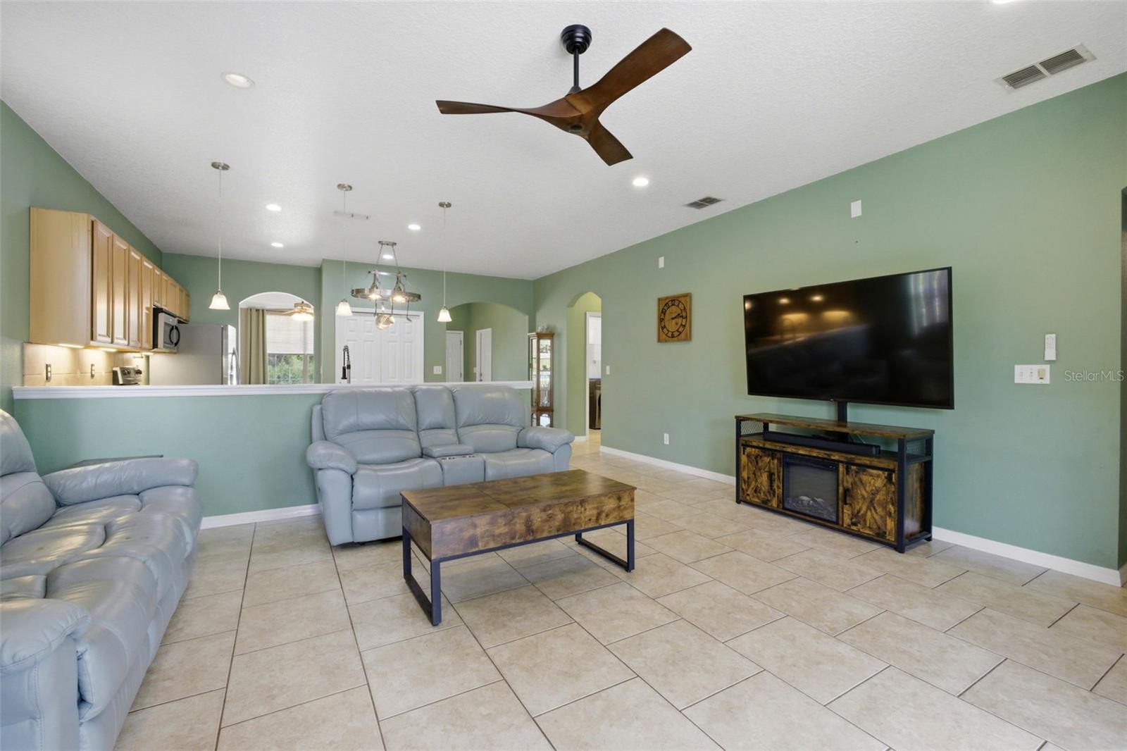 35937 Dawn Drive, FL