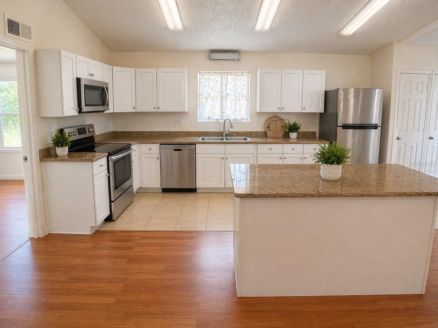 1446 Magnolia Terrace, FL