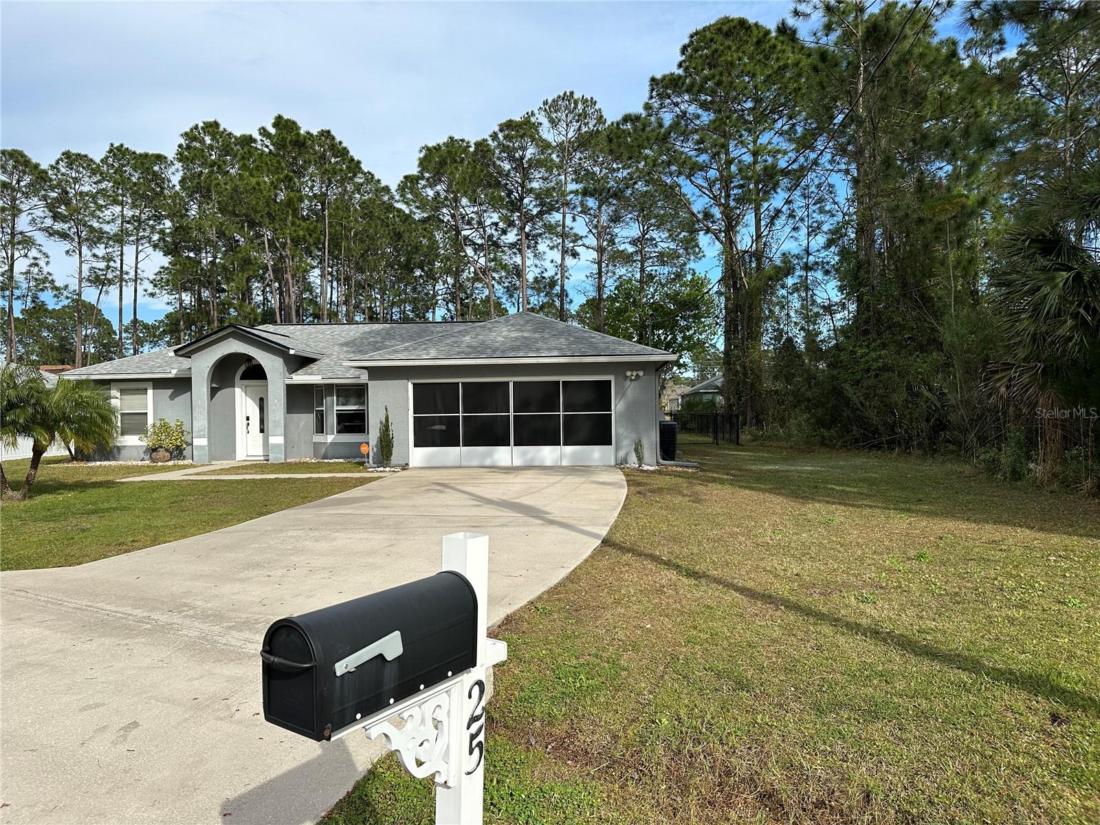 25 Ryecroft Lane, FL