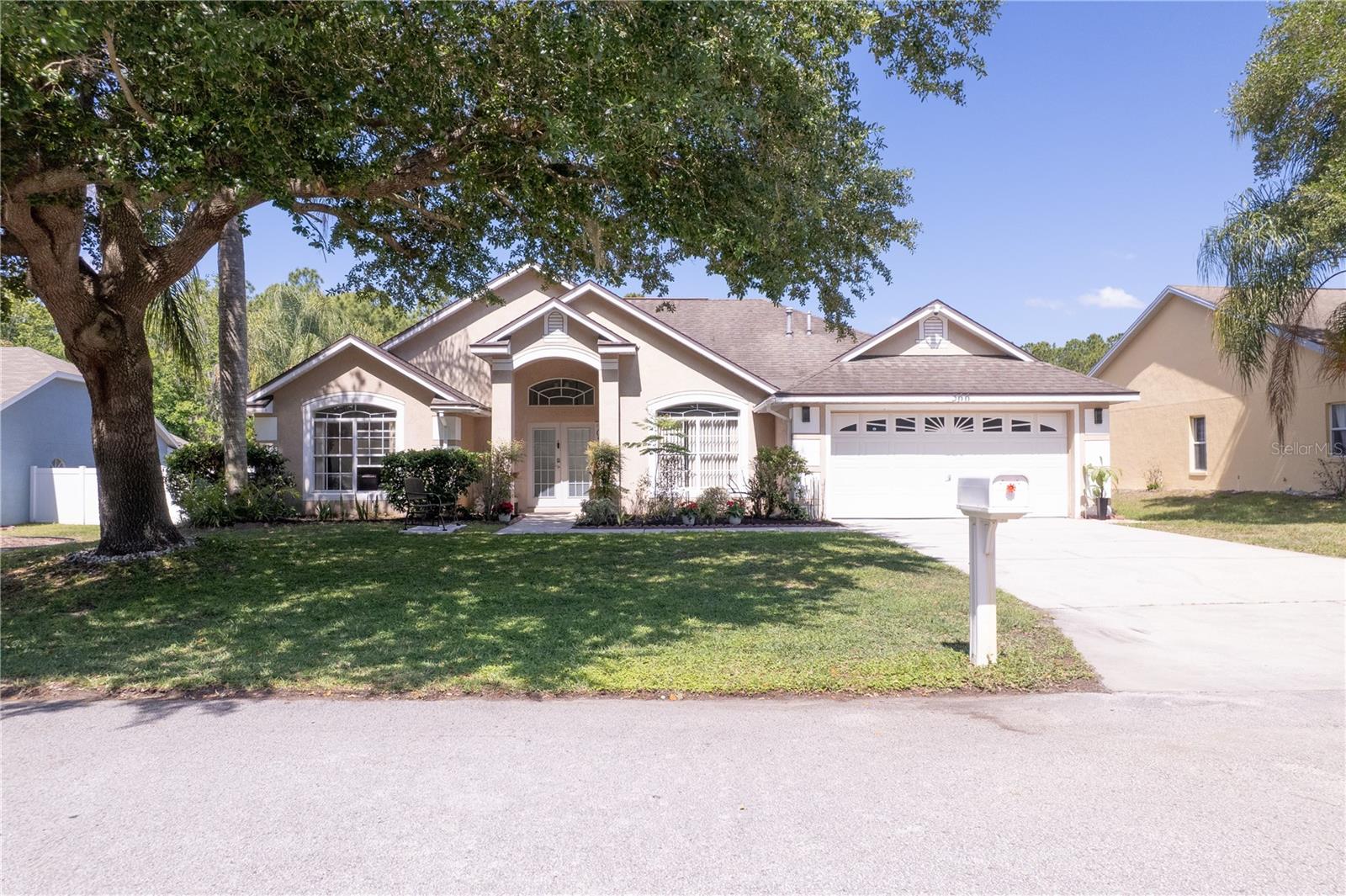 566 Montana Avenue, FL