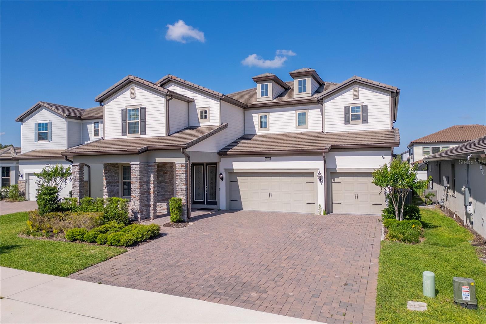 9242 Hanging Vine Court, FL