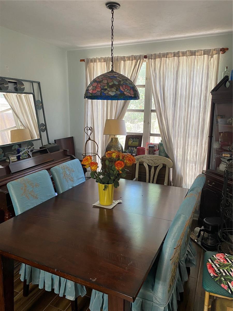 1231 9th Street, FL