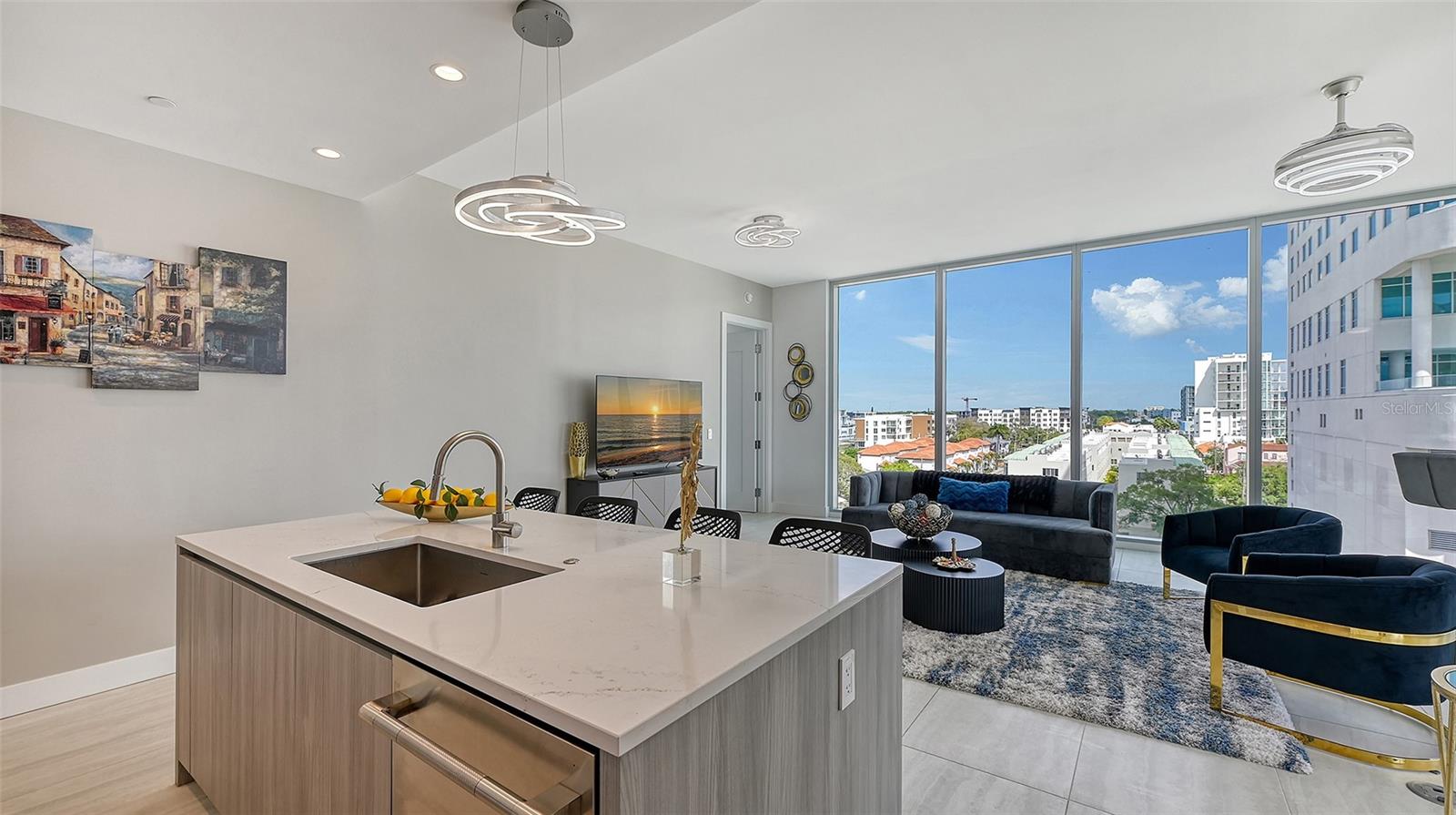 301 Quay Common, FL