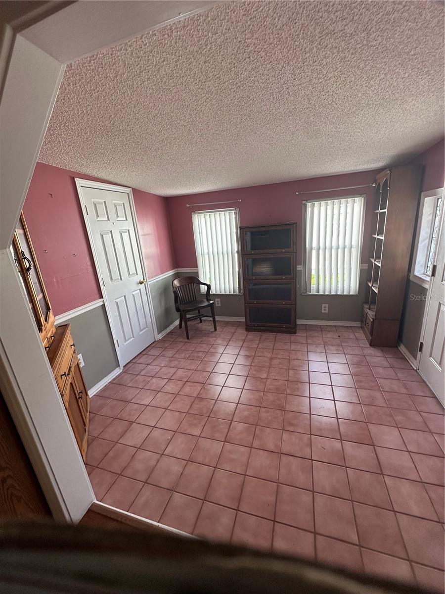 907 Orchid Street, FL