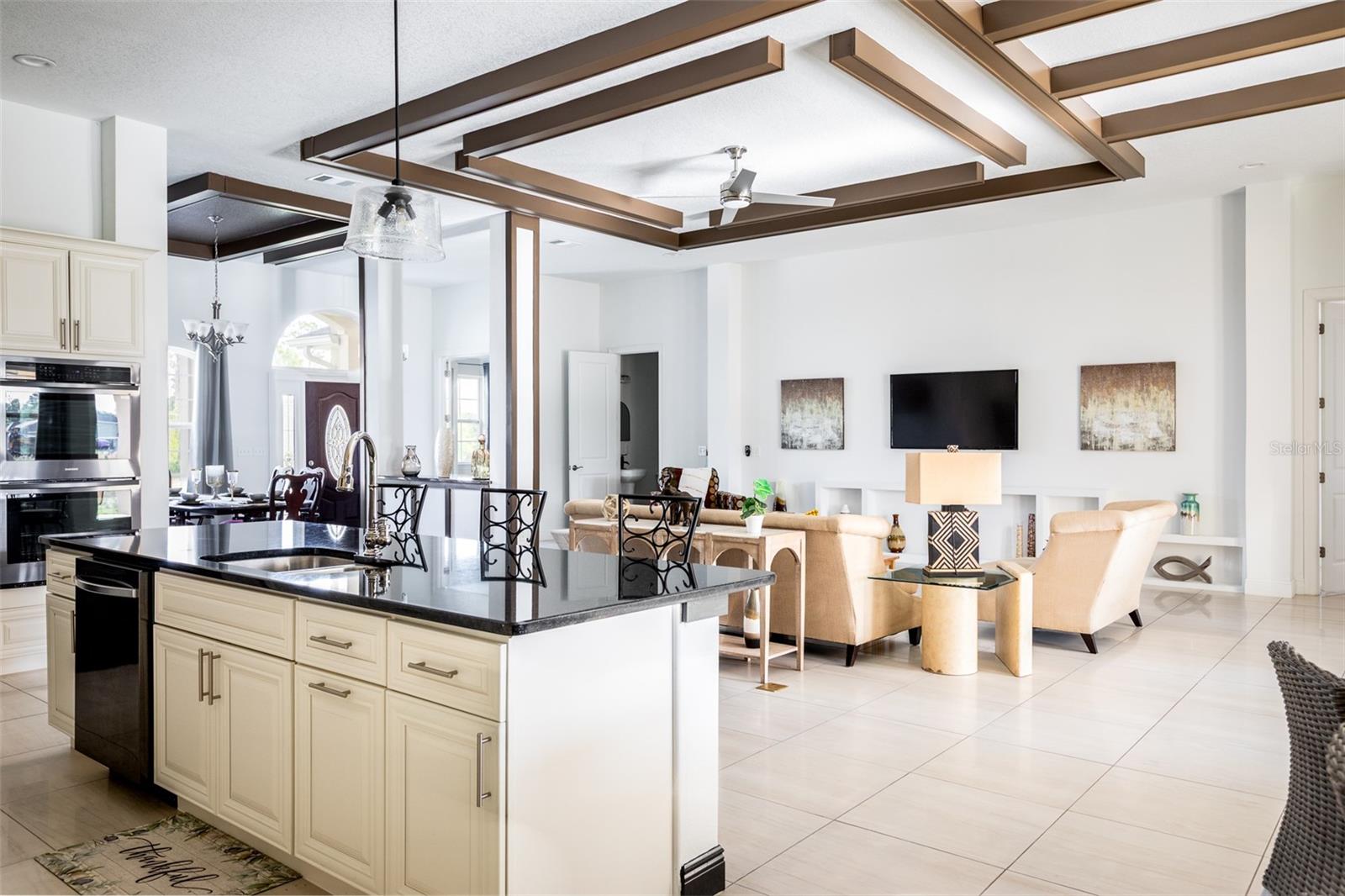 41289 County Road 452, FL