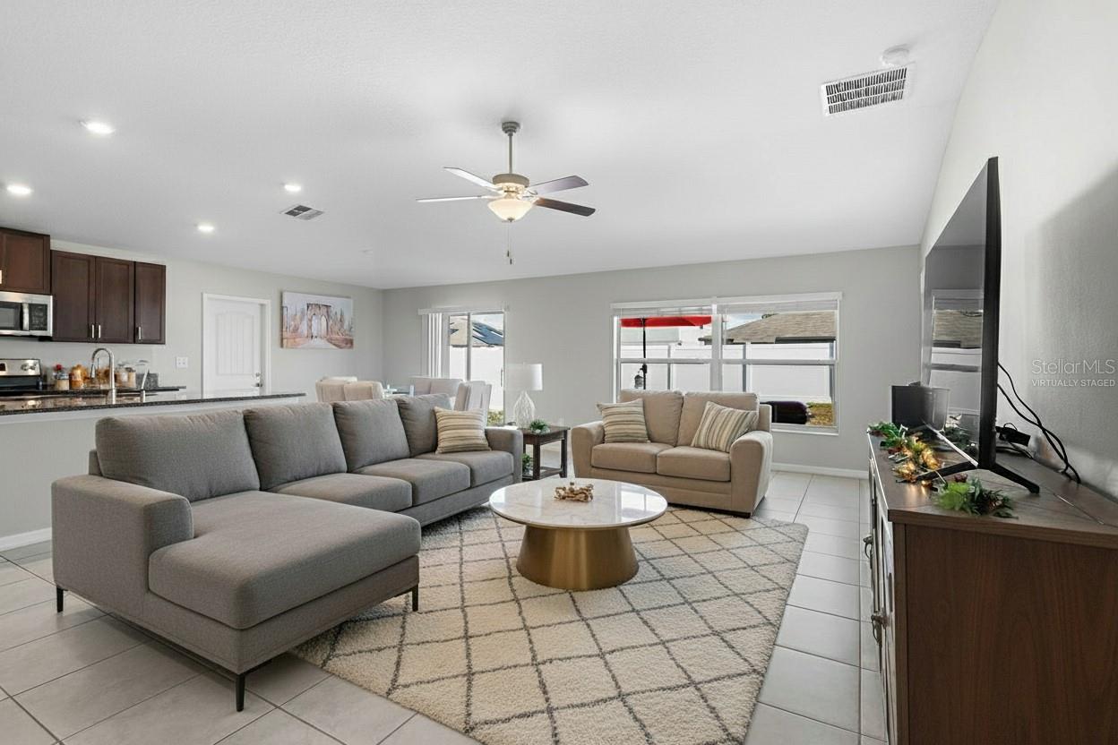 889 Calico Scallop Street, FL
