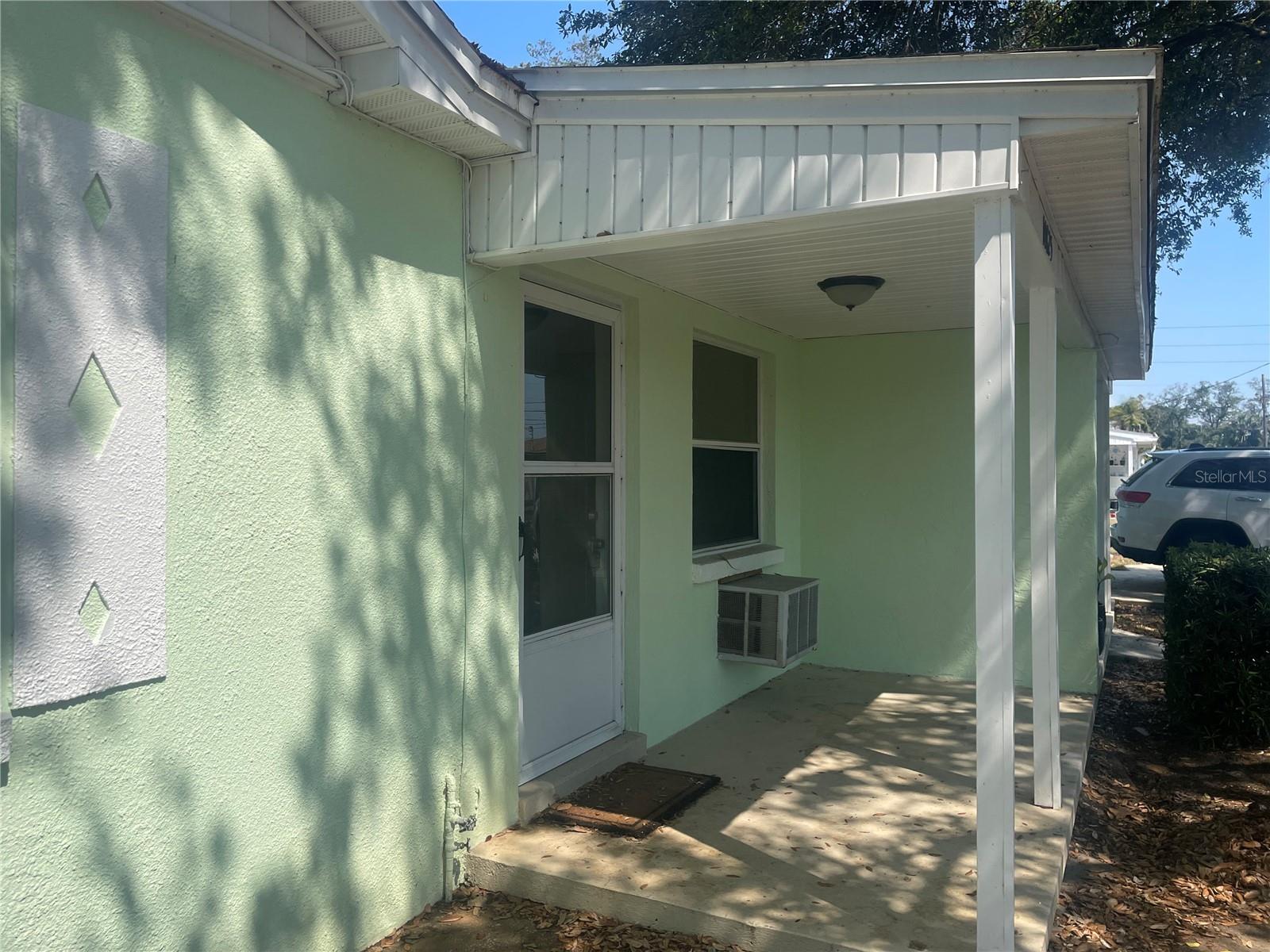 10825 Navajo Drive, FL