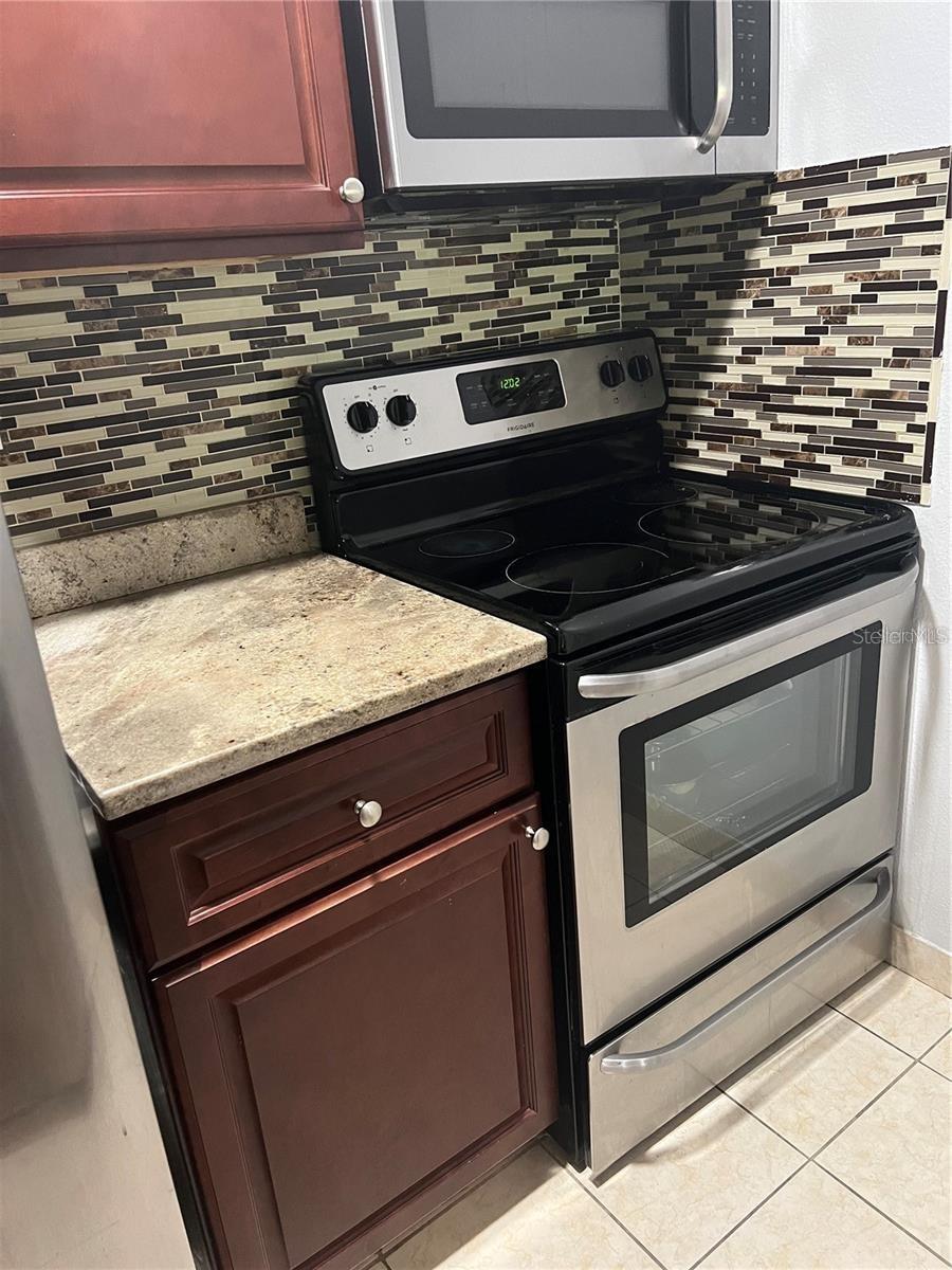 8643 Mallard Reserve Drive, FL