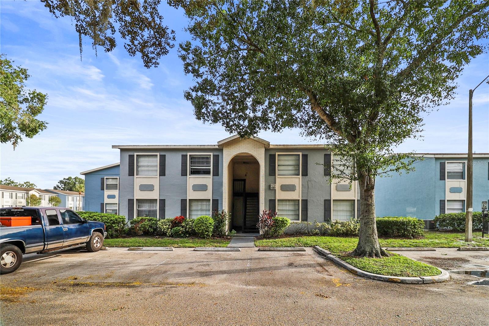 2547 Alafaya Trail, FL