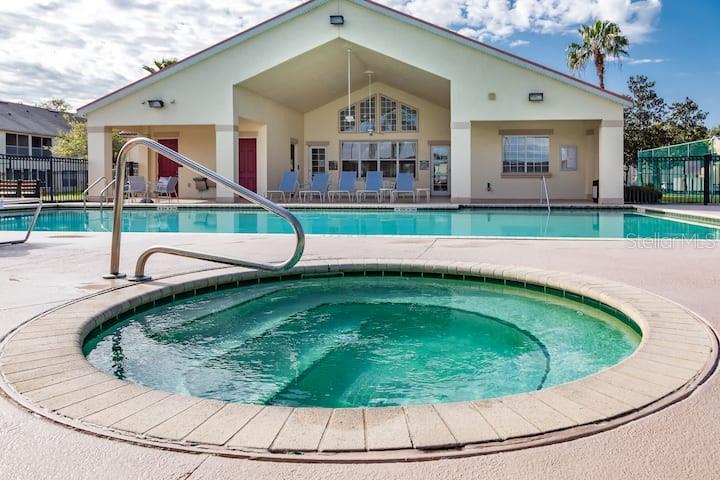 2890 Club Cortile Circle, FL