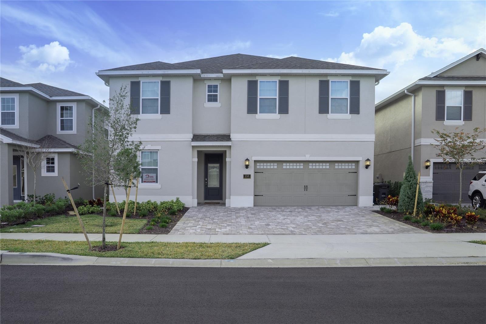 256 Auburn Avenue, FL