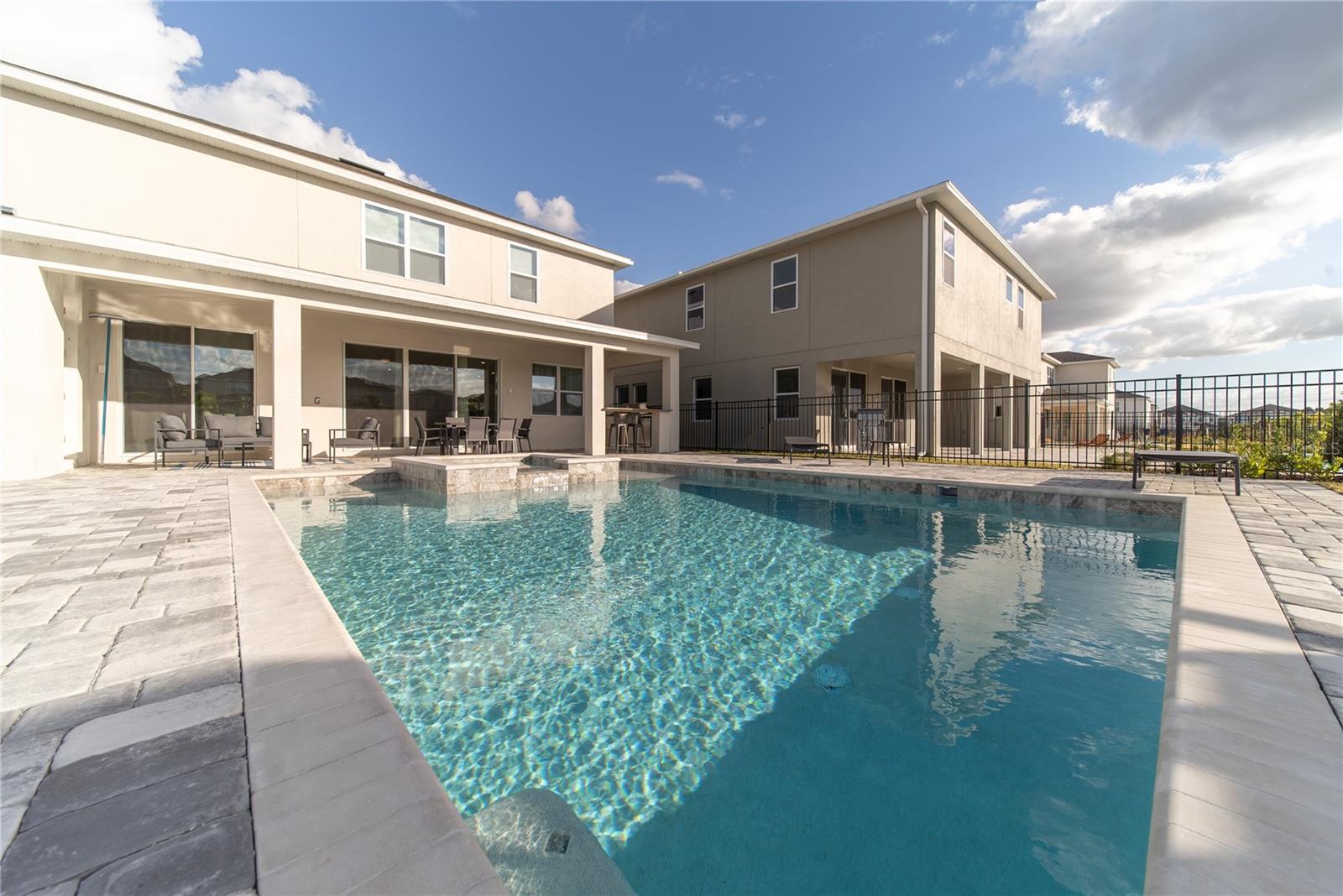 256 Auburn Avenue, FL