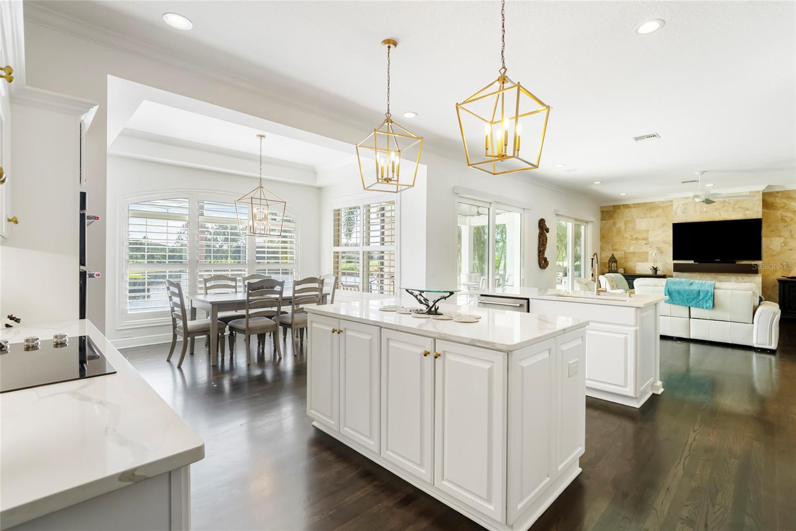 356 Belleair Drive, FL