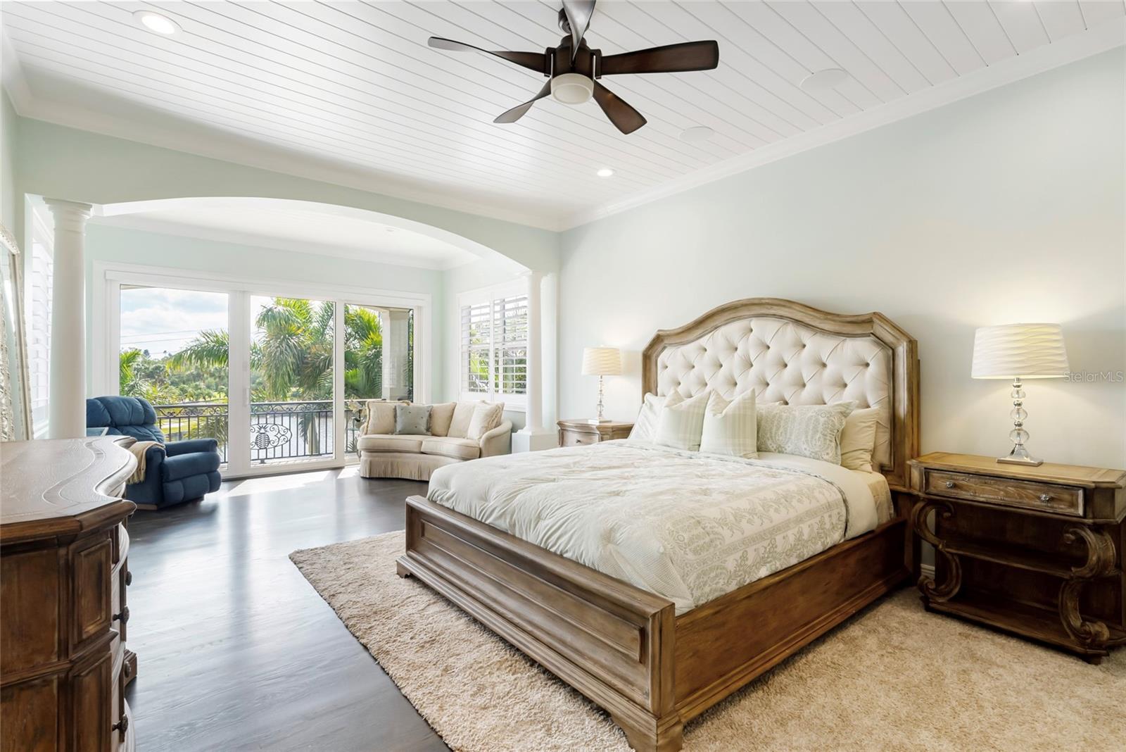 356 Belleair Drive, FL