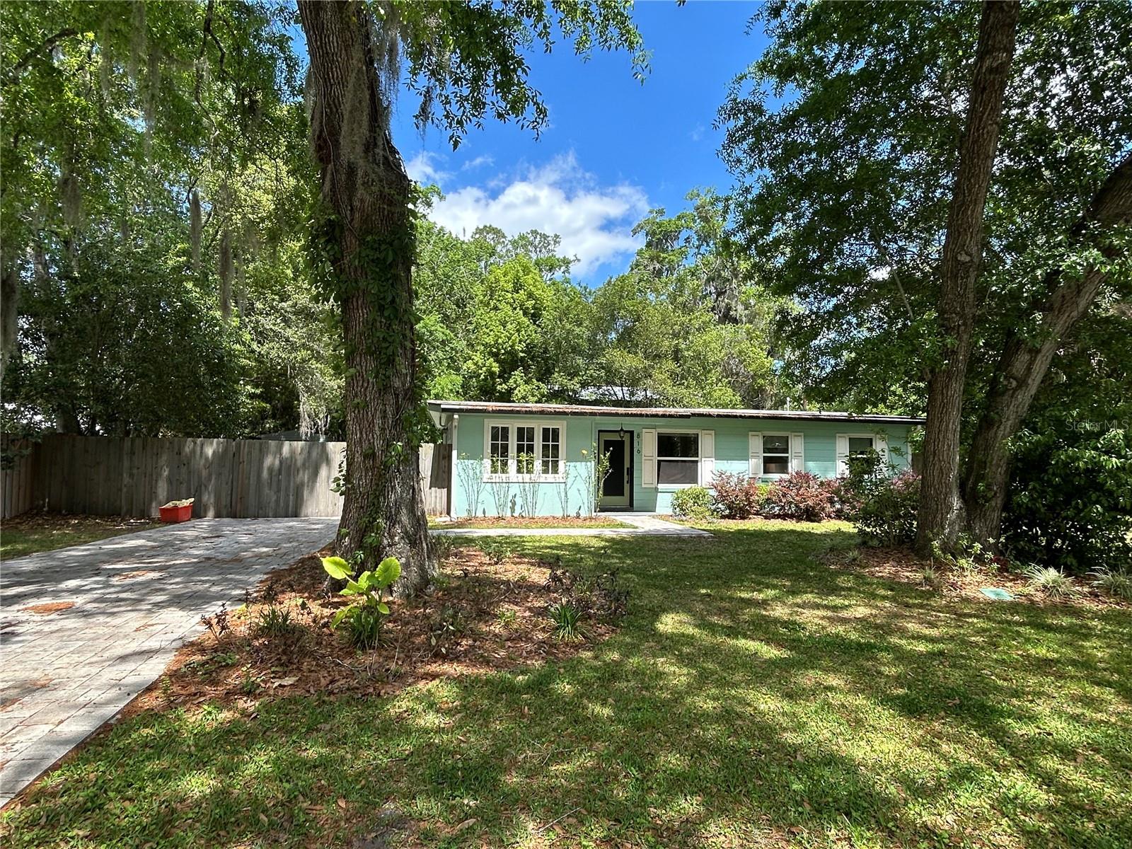 816 9th Avenue, FL