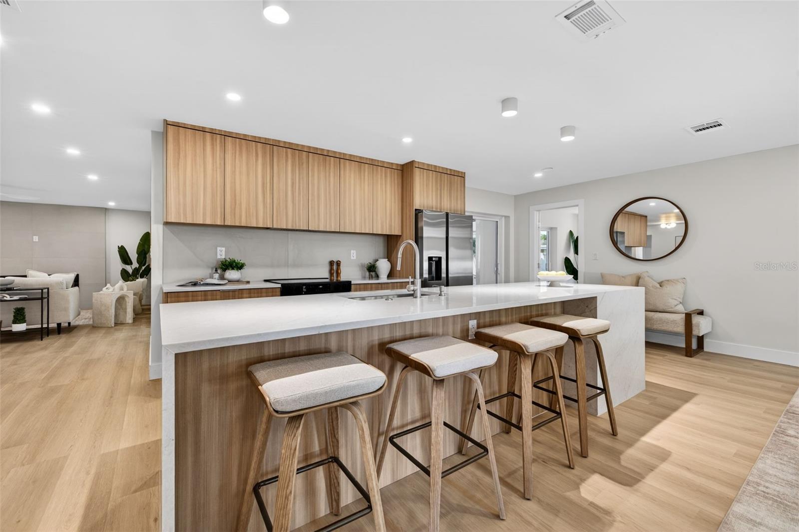 6649 Pinellas Point Drive, FL