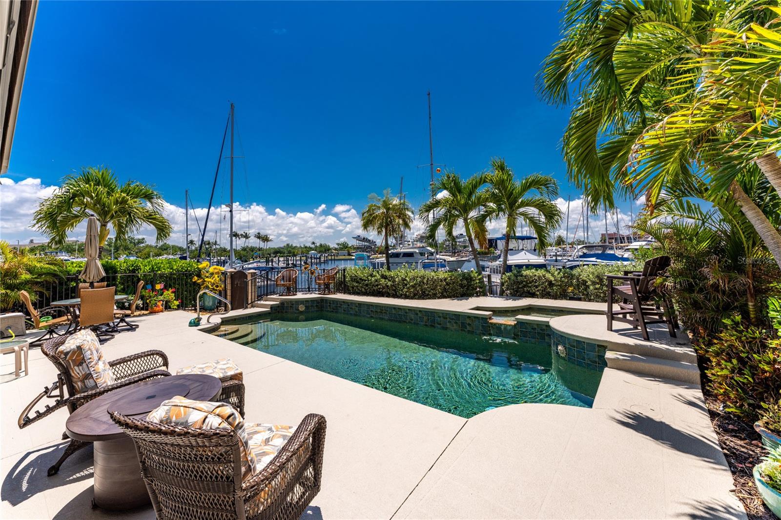 3213 Sunset Key Circle, FL