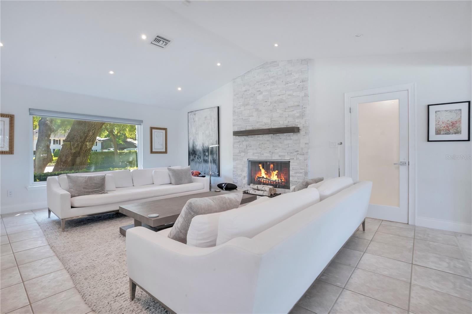 1041 Tuscany Place, FL