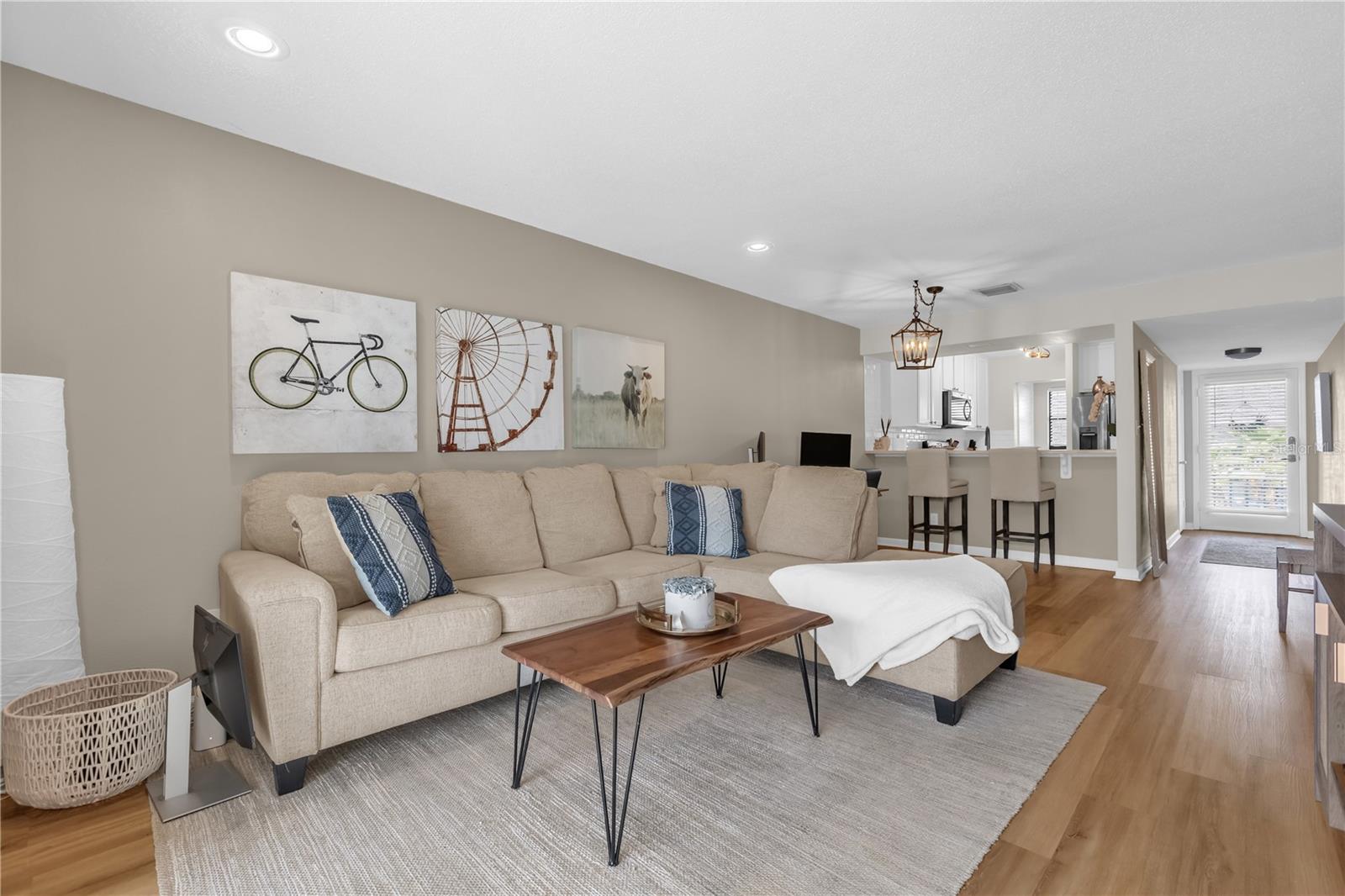 2916 Plaza Terrace Drive, FL
