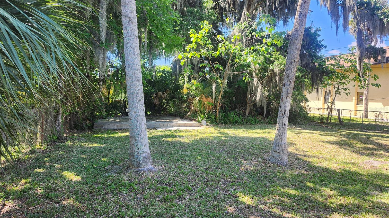 565 3rd Avenue, FL