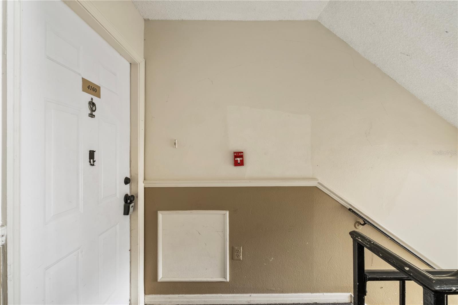 4160 Versailles Drive, FL