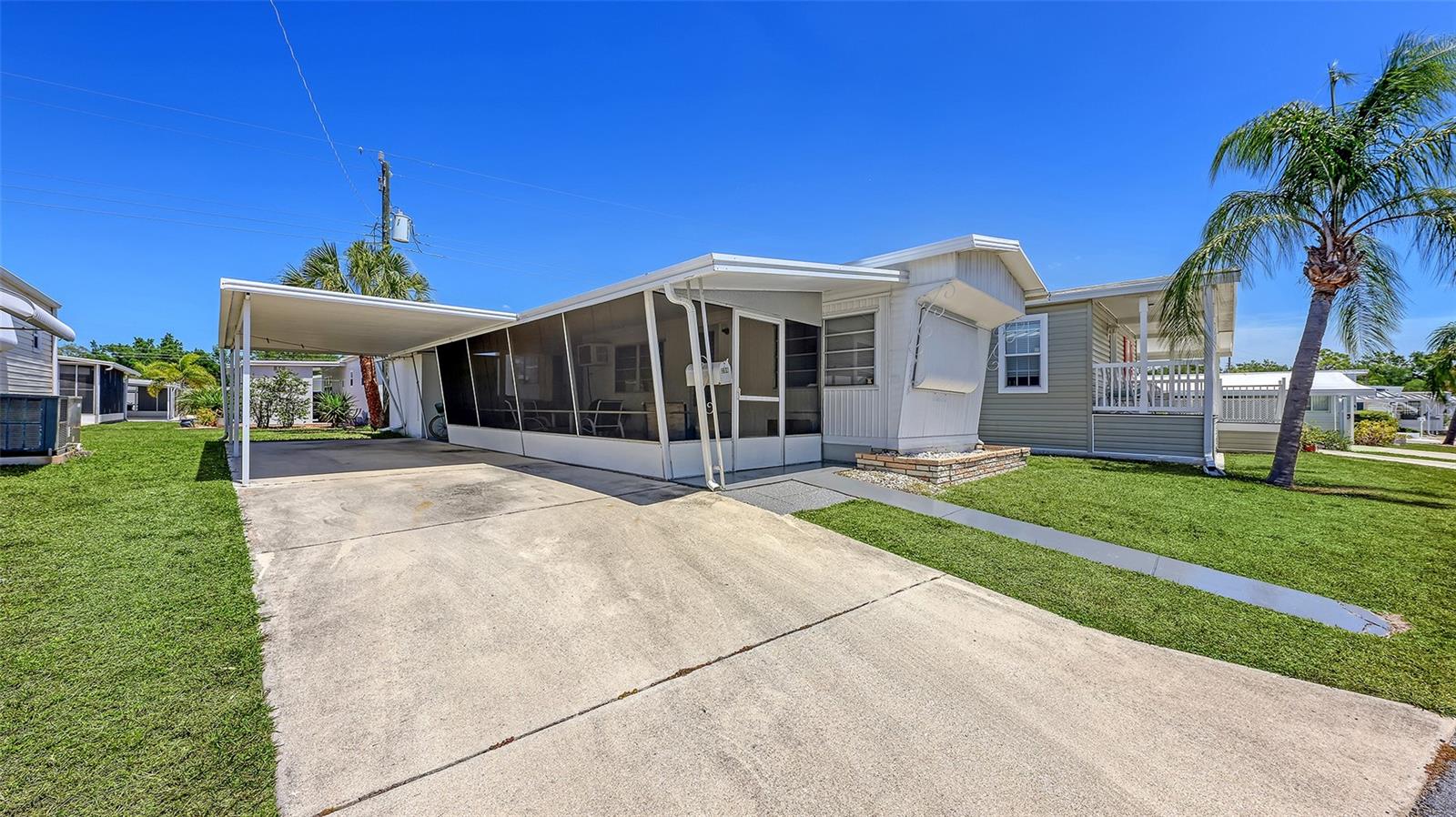 208 Southwinds Drive, FL