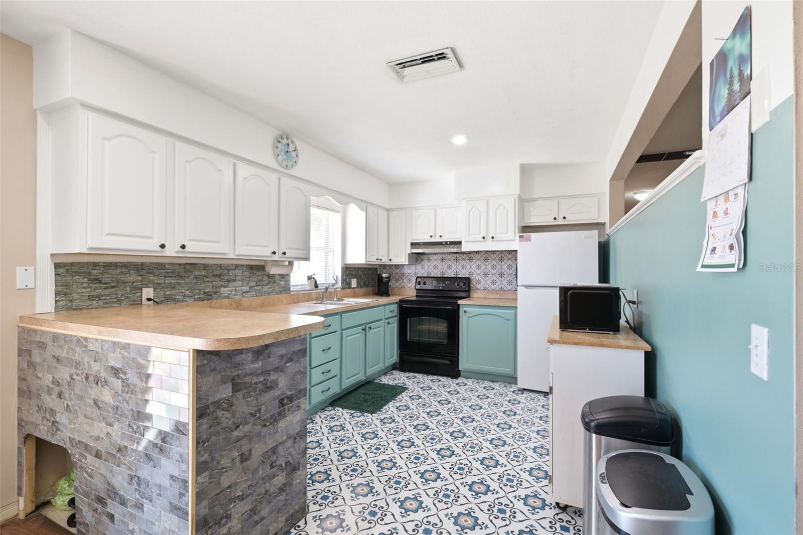 764 13th Street, FL